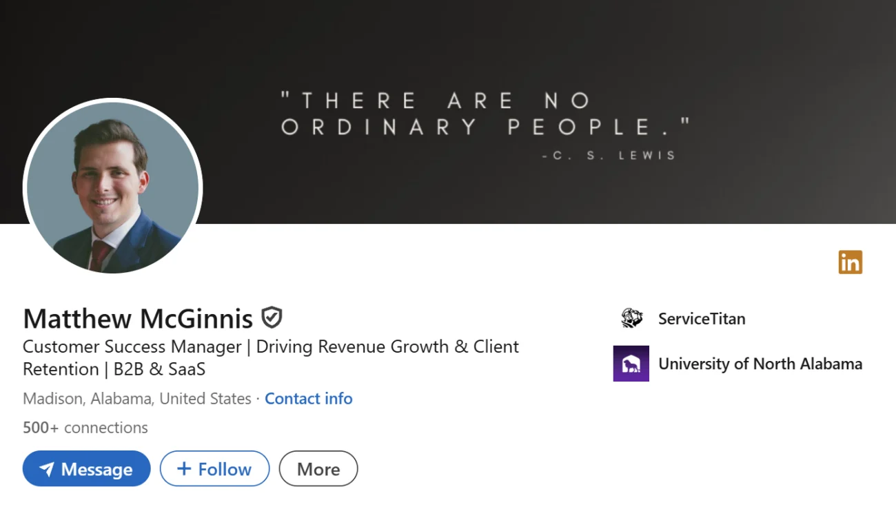 LinkedIn Headline Example For B2B SaaS Customer Success Manager